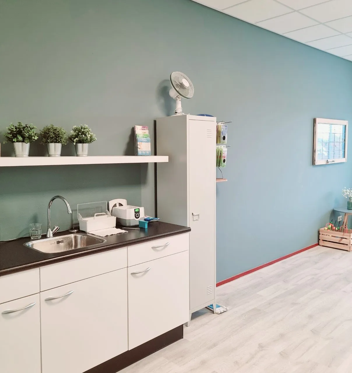 Balie en ontvangst in de salon